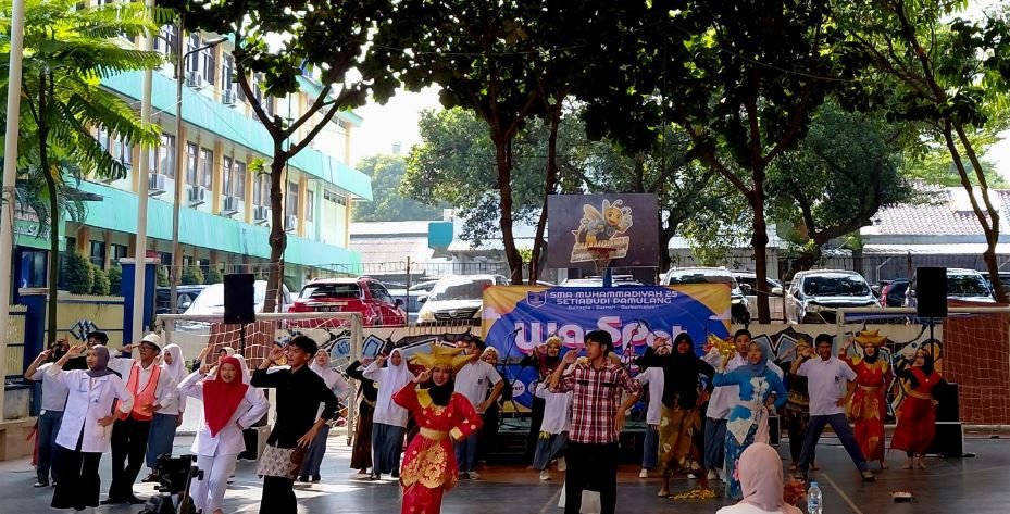Saat Rapor Berjumpa Panggung, Siswa SMAMDuma Unjuk Karya di WARSPAT