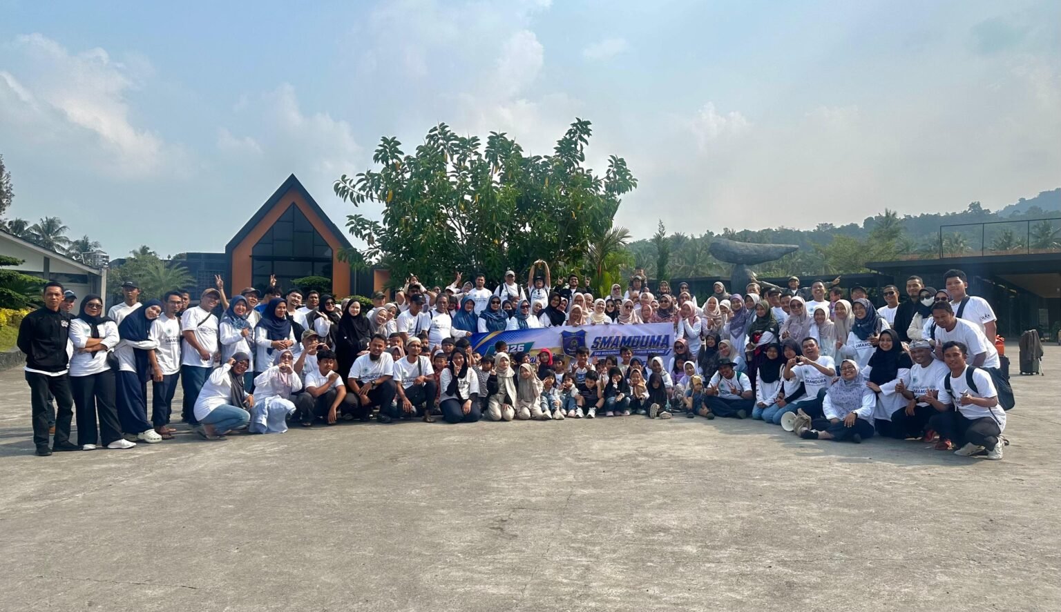 143 Orang, Dua Hari, Satu Tujuan: SMAMDuma Perkuat Mutu Lewat Family Gathering